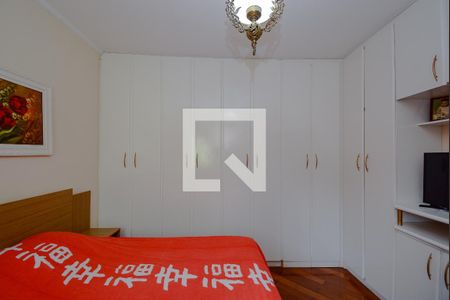 Casa à venda com 250m², 3 quartos e 4 vagas Casa à venda com 250m², 3 quartos e 4 vagasQuarto 1