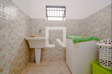 Casa à venda com 250m², 3 quartos e 4 vagas Casa à venda com 250m², 3 quartos e 4 vagasÁrea de Serviço