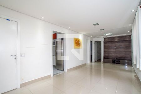 Sala de apartamento para alugar com 2 quartos, 68m² em Vila das Bandeiras, Guarulhos