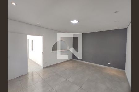 Casa à venda com 487m², 2 quartos e 2 vagasSala