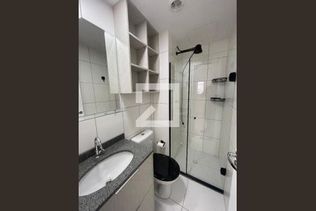 Banheiro de apartamento para alugar com 1 quarto, 30m² em Vila Sônia, São Paulo