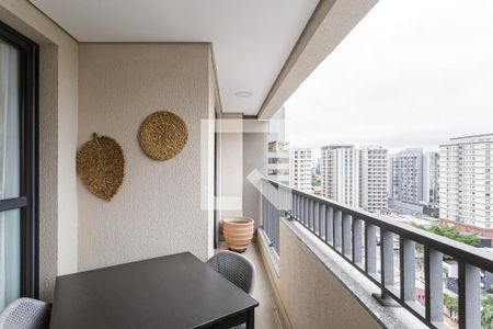 Varanda da Sala/Cozinha de apartamento para alugar com 1 quarto, 31m² em Moema, São Paulo