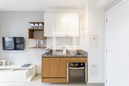 Sala/Cozinha de apartamento para alugar com 1 quarto, 31m² em Moema, São Paulo
