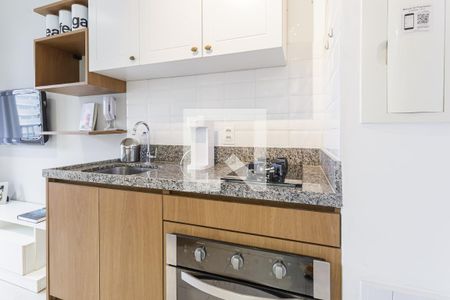 Sala/Cozinha de apartamento para alugar com 1 quarto, 31m² em Moema, São Paulo