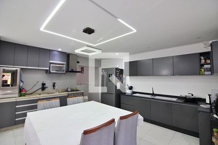 Casa à venda com 167m², 3 quartos e 2 vagasSala/Cozinha
