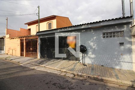 Casa à venda com 167m², 3 quartos e 2 vagasFachada
