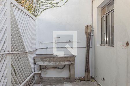 Casa à venda com 255m², 5 quartos e 2 vagas Casa à venda com 255m², 5 quartos e 2 vagasÁrea de serviços