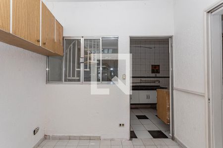 Casa à venda com 255m², 5 quartos e 2 vagas Casa à venda com 255m², 5 quartos e 2 vagasArea de serviços