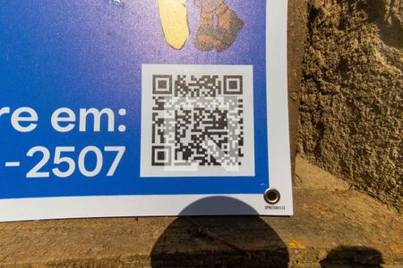 Casa à venda com 500m², 3 quartos e 3 vagas Casa à venda com 500m², 3 quartos e 3 vagasFachada