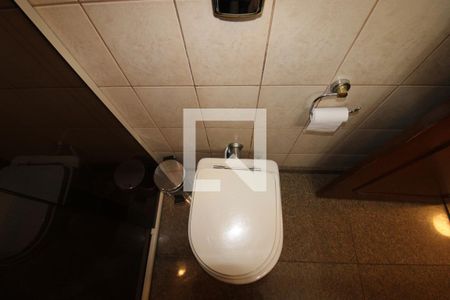 Apartamento à venda com 100m², 3 quartos e 2 vagasQuarto 1 - Banheiro