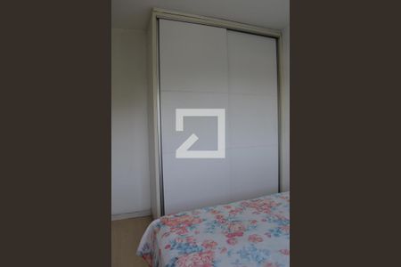 Quarto 1 de apartamento para alugar com 2 quartos, 50m² em Água Verde, Curitiba