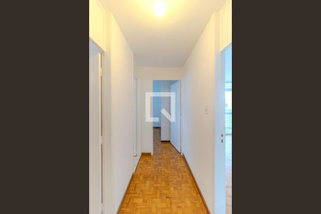 Corredor de apartamento para alugar com 3 quartos, 140m² em Santa Cecília, São Paulo