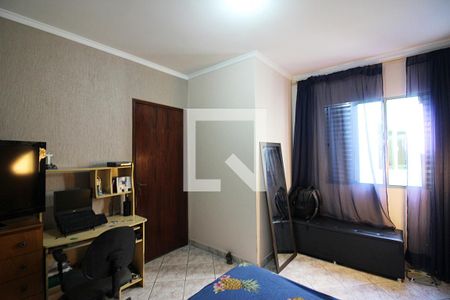 Casa à venda com 334m², 4 quartos e 2 vagasQuarto 3