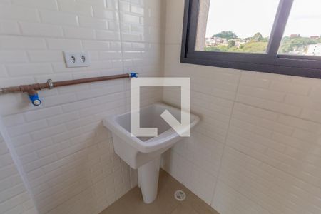 Apartamento para alugar com 47m², 2 quartos e sem vaga Apartamento para alugar com 47m², 2 quartos e sem vagaCozinha e Área de Serviço