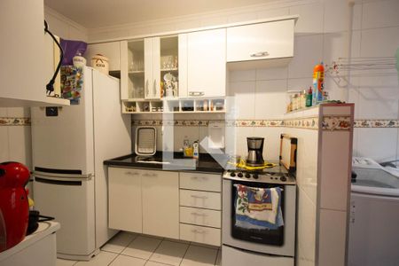 Apartamento à venda com 49m², 2 quartos e 1 vaga Apartamento à venda com 49m², 2 quartos e 1 vagaCozinha e Área de Serviço