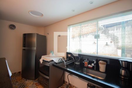 Casa para alugar com 640m², 3 quartos e 16 vagasCozinha