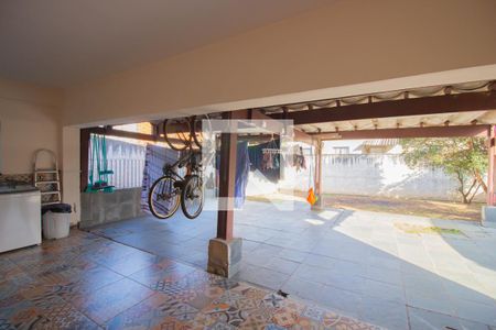 Casa para alugar com 640m², 3 quartos e 16 vagasÁrea de Serviço