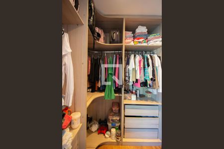 Casa para alugar com 640m², 3 quartos e 16 vagasCloset