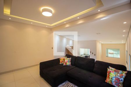 Casa para alugar com 640m², 3 quartos e 16 vagasSala