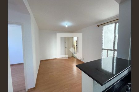 sala de apartamento para alugar com 2 quartos, 48m² em Califórnia, Belo Horizonte