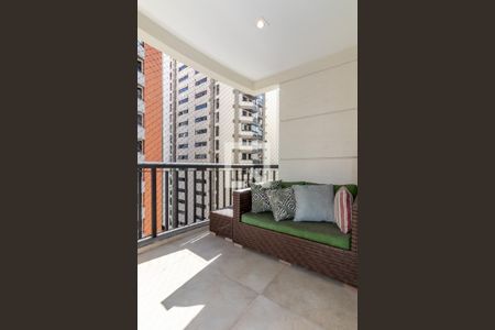 Sacada de apartamento à venda com 3 quartos, 87m² em Indianópolis, São Paulo