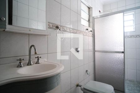 Casa à venda com 180m², 3 quartos e 2 vagasBanheiro 2