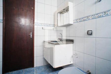 Casa à venda com 180m², 3 quartos e 2 vagasBanheiro 1