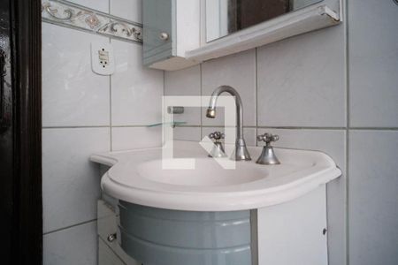 Casa à venda com 180m², 3 quartos e 2 vagasBanheiro 2