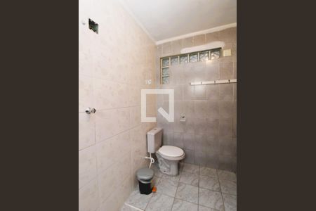 Casa para alugar com 100m², 4 quartos e sem vagaBanheiro da Suíte