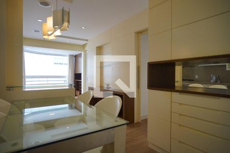 Apartamento para alugar com 2 quartos, 65m² em Centro, Florianópolis