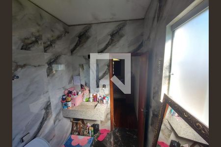 Casa à venda com 240m², 4 quartos e 10 vagasBanheiro 2