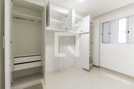 Quarto 1 de apartamento para alugar com 2 quartos, 40m² em Jardim Helena, São Paulo