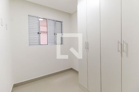 Quarto 2 de apartamento para alugar com 2 quartos, 40m² em Jardim Helena, São Paulo