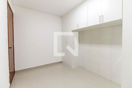 Quarto 1 de apartamento para alugar com 2 quartos, 40m² em Jardim Helena, São Paulo