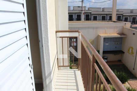 Casa de condomínio para alugar com 87m², 2 quartos e 2 vagasvaranda
