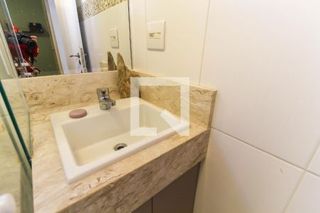 Apartamento à venda com 68m², 3 quartos e 1 vaga Apartamento à venda com 68m², 3 quartos e 1 vagaBanheiro