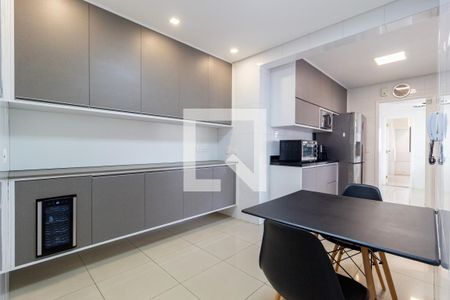 Apartamento para alugar com 175m², 4 quartos e 3 vagasCozinha