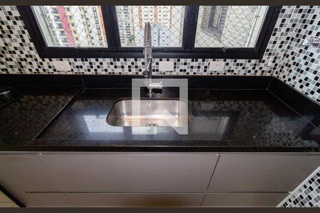 Apartamento para alugar com 175m², 4 quartos e 3 vagasDetalhe - Cozinha