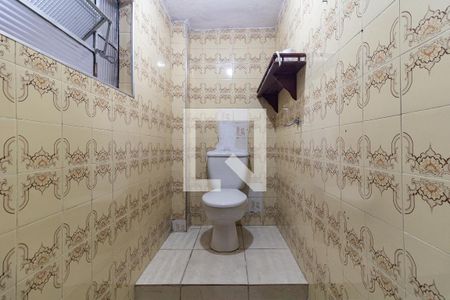Casa à venda com 70m², 2 quartos e 2 vagas Casa à venda com 70m², 2 quartos e 2 vagasBanheiro Social