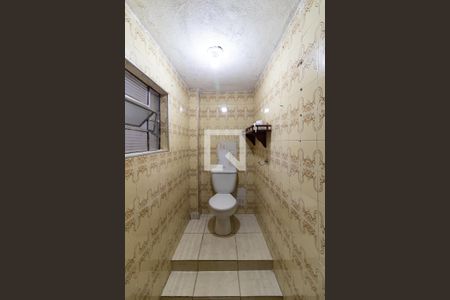 Casa à venda com 70m², 2 quartos e 2 vagas Casa à venda com 70m², 2 quartos e 2 vagasBanheiro Social