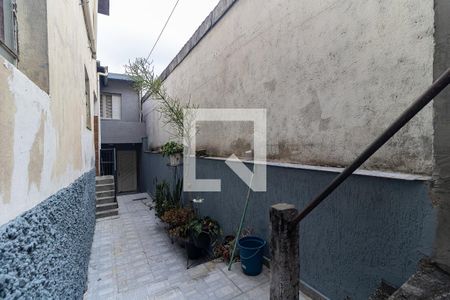 Casa à venda com 70m², 2 quartos e 2 vagas Casa à venda com 70m², 2 quartos e 2 vagasCorredor