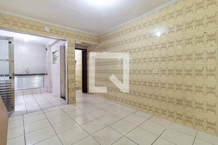 Casa à venda com 70m², 2 quartos e 2 vagas Casa à venda com 70m², 2 quartos e 2 vagasCozinha