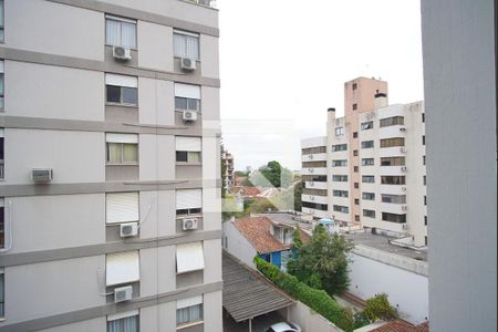 Quarto 1 - Vista de apartamento para alugar com 3 quartos, 73m² em Higienópolis, Porto Alegre