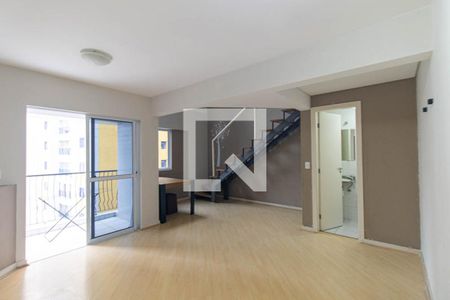 Sala de apartamento para alugar com 1 quarto, 70m² em Centro, Curitiba