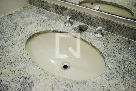 Apartamento à venda com 90m², 2 quartos e 1 vagaBanheiro da Suíte