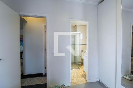 Apartamento à venda com 180m², 4 quartos e 3 vagasQuarto 2 - Suíte