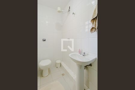 Casa à venda com 304m², 5 quartos e 3 vagasÁrea de Serviço - Banheiro 2