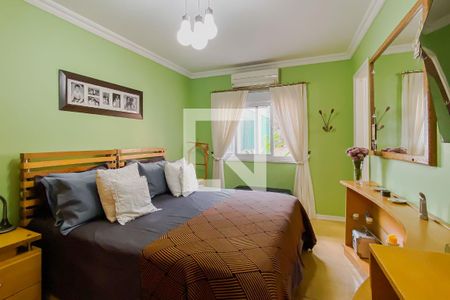 Casa à venda com 304m², 5 quartos e 3 vagasSuíte 1