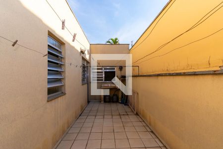 Casa à venda com 359m², 3 quartos e 4 vagasQuintal