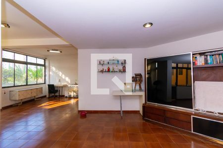 Casa à venda com 359m², 3 quartos e 4 vagasÁrea comum